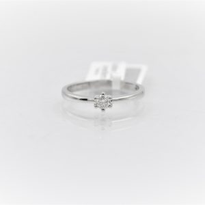 14k White Gold Ring With Diamond