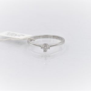 14k White Gold Ring With Diamond