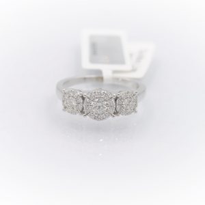 14k White Gold Ring With Diamonds